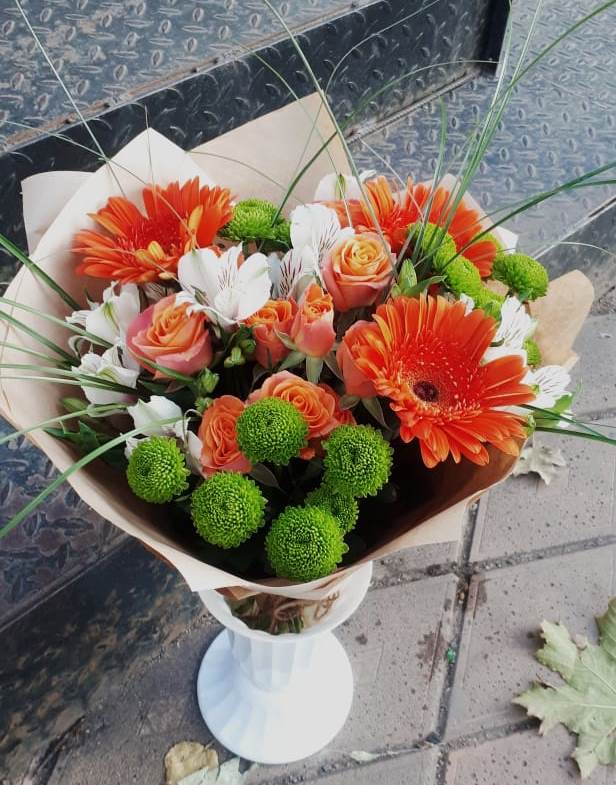 Букет цветов из: Герберы, Хризантемы, Альстромерии и Розы в Сотниково