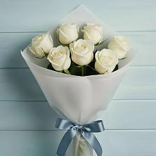 Букет 7 Белых роз Эдлесс Лав в Сотниково