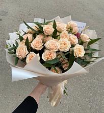 Букет Кремовые розы Латте в Сотниково