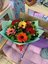 Букет цветов из:  Герберы, Хризантемы и Альстромерии #REPLACE_PRED# Сотниково