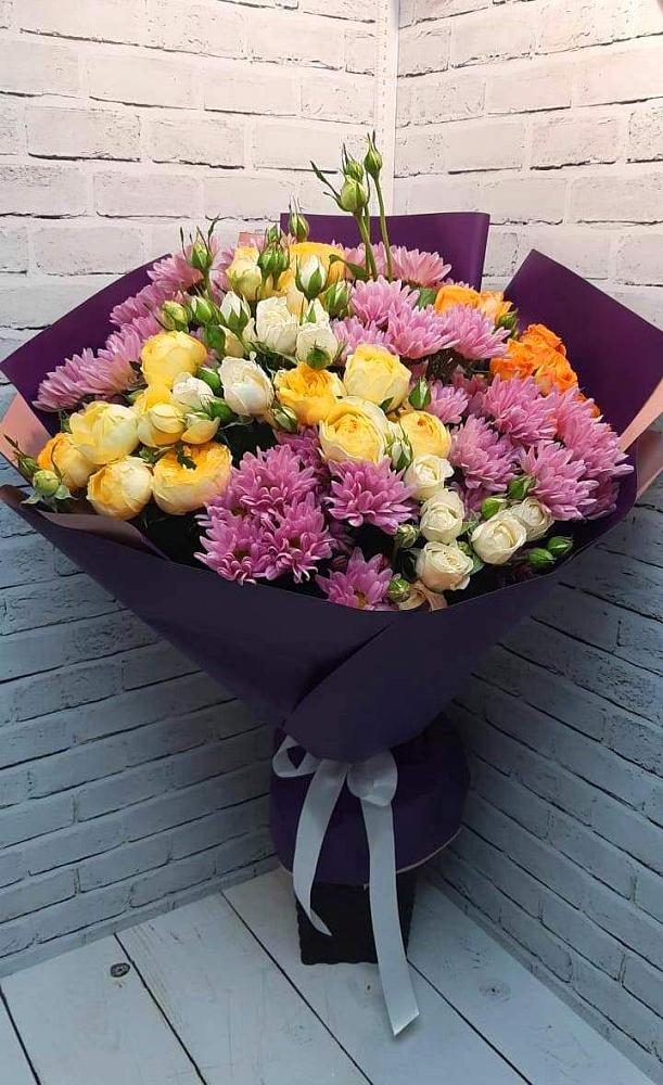 Букет цветов из: Хризантемы и Розы в Сотниково