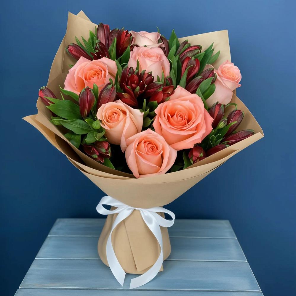 Букет цветов из: Розы и Альстромерии в Сотниково