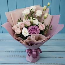 Букет цветов из:  Розы и Лизиантусы в Сотниково