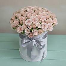 Цветочная композиция из Розы в шляпной коробке в Сотниково