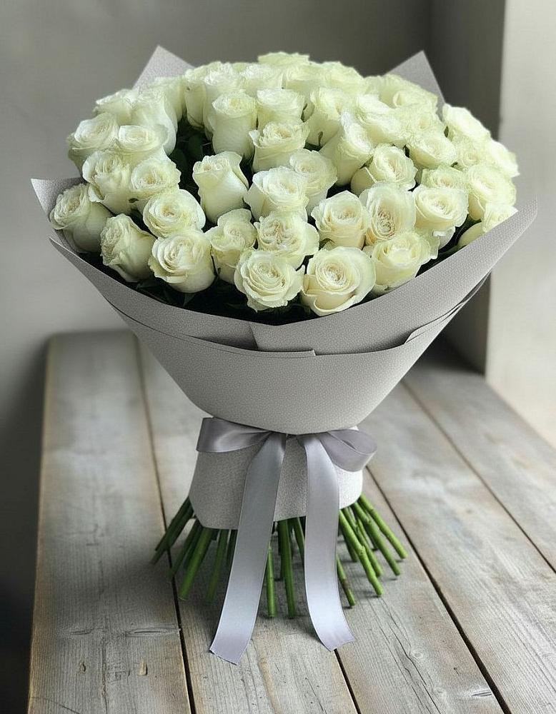 Букет 35 Белых роз в Сотниково