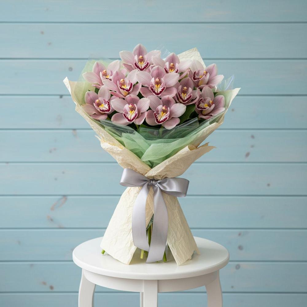 Букет цветов из: Орхидеи и Розы в Сотниково