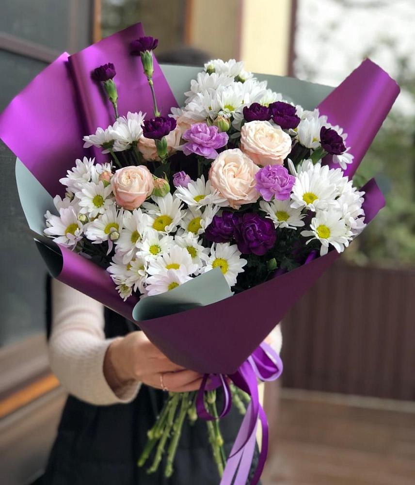 Букет цветов из: Хризантемы, Гвоздики и Розы в Сотниково