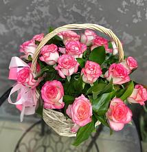 Цветочная композиция из Розы в корзине в Сотниково