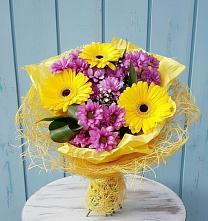 Букет цветов из:  Хризантемы и Герберы в Сотниково