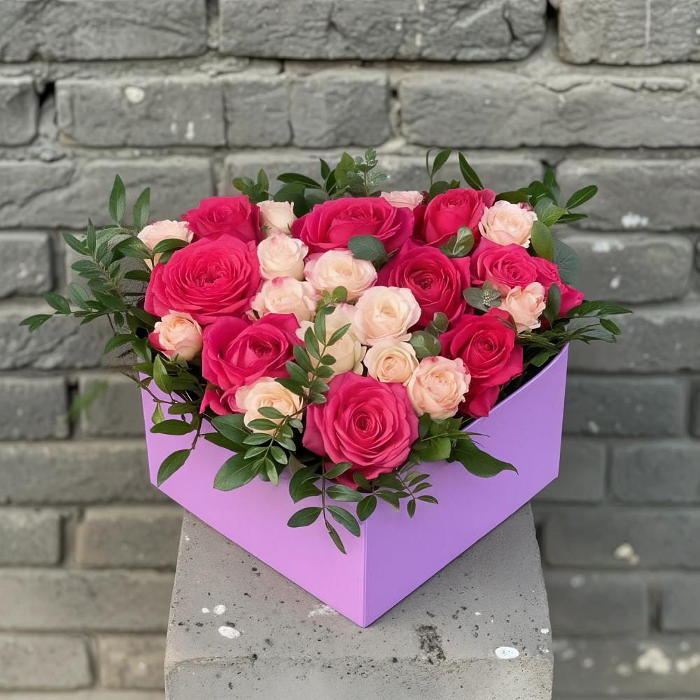Цветочная композиция из Розы в коробке в Сотниково
