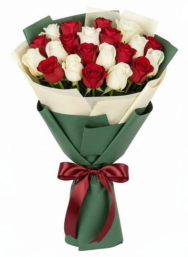 Букет Микс из красных и белых роз в Сотниково