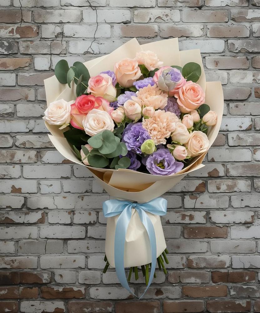 Букет цветов из: Розы, Лизиантусы и Гвоздики в Сотниково