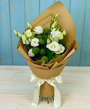 Букет цветов из:  Хризантемы и Лизиантусы #REPLACE_PRED# Сотниково