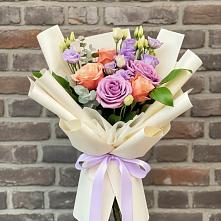 Букет цветов из:  Лизиантусы и Розы #REPLACE_PRED# Сотниково