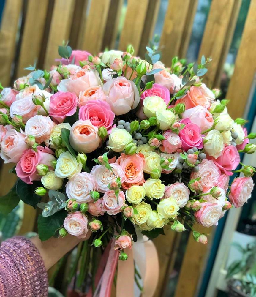 Букет цветов из: Розы в Сотниково