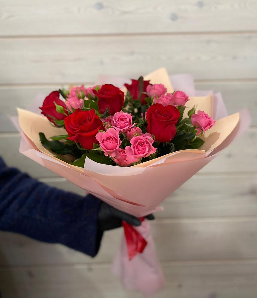 Букет цветов из: Розы в Сотниково