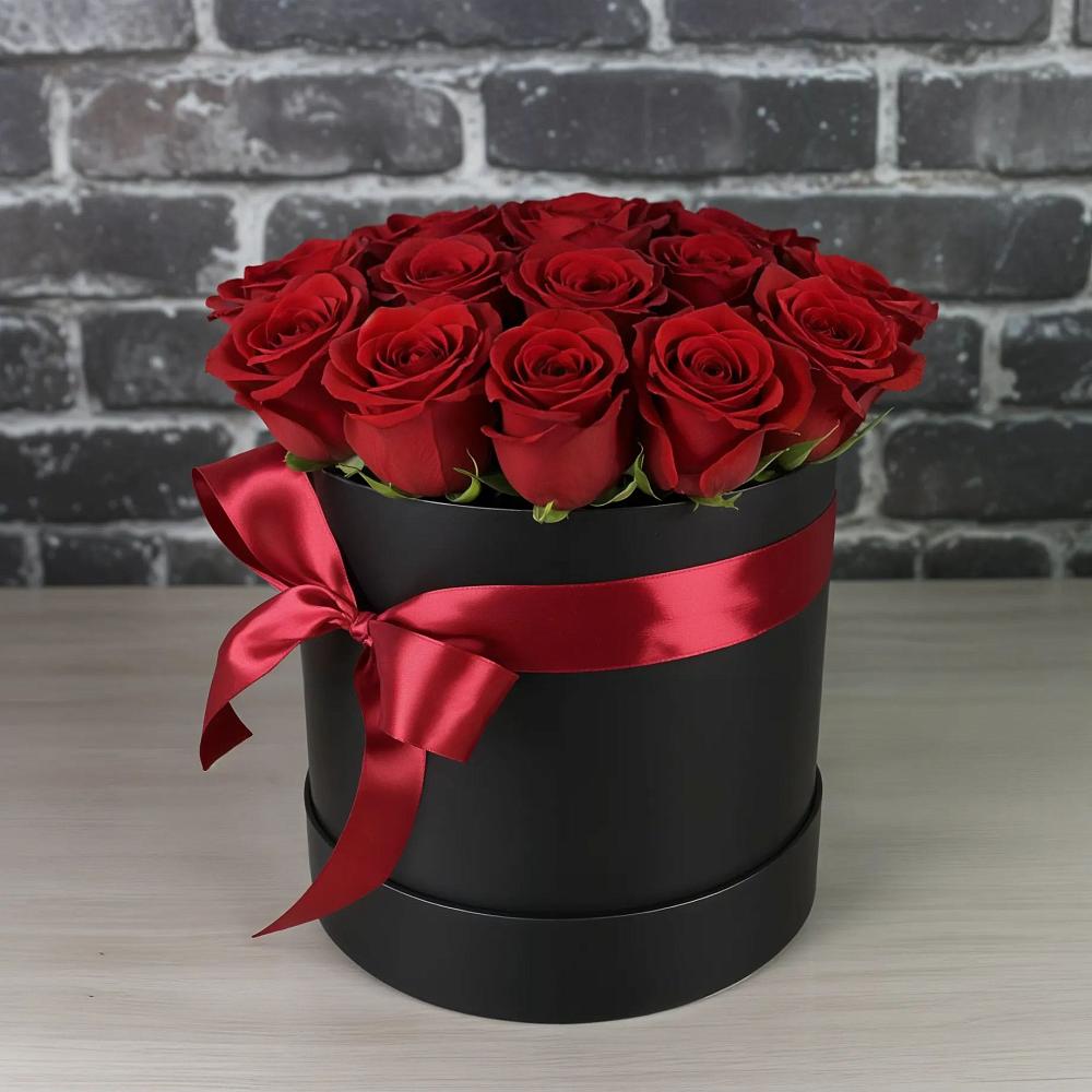 Цветочная композиция из Розы в шляпной коробке в Сотниково